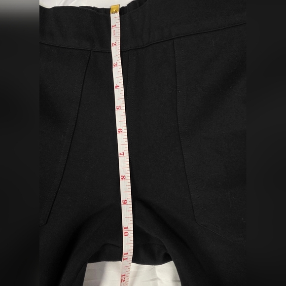 NWOT...SPANX Black Joggers Sleek Versatile Design Women's Size S - Picture 8 of 12